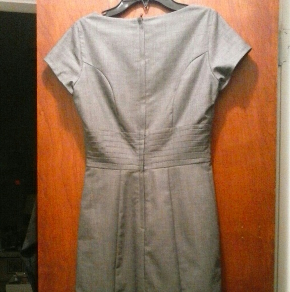 H&M Formal Dress 4 - Picture 3 of 5